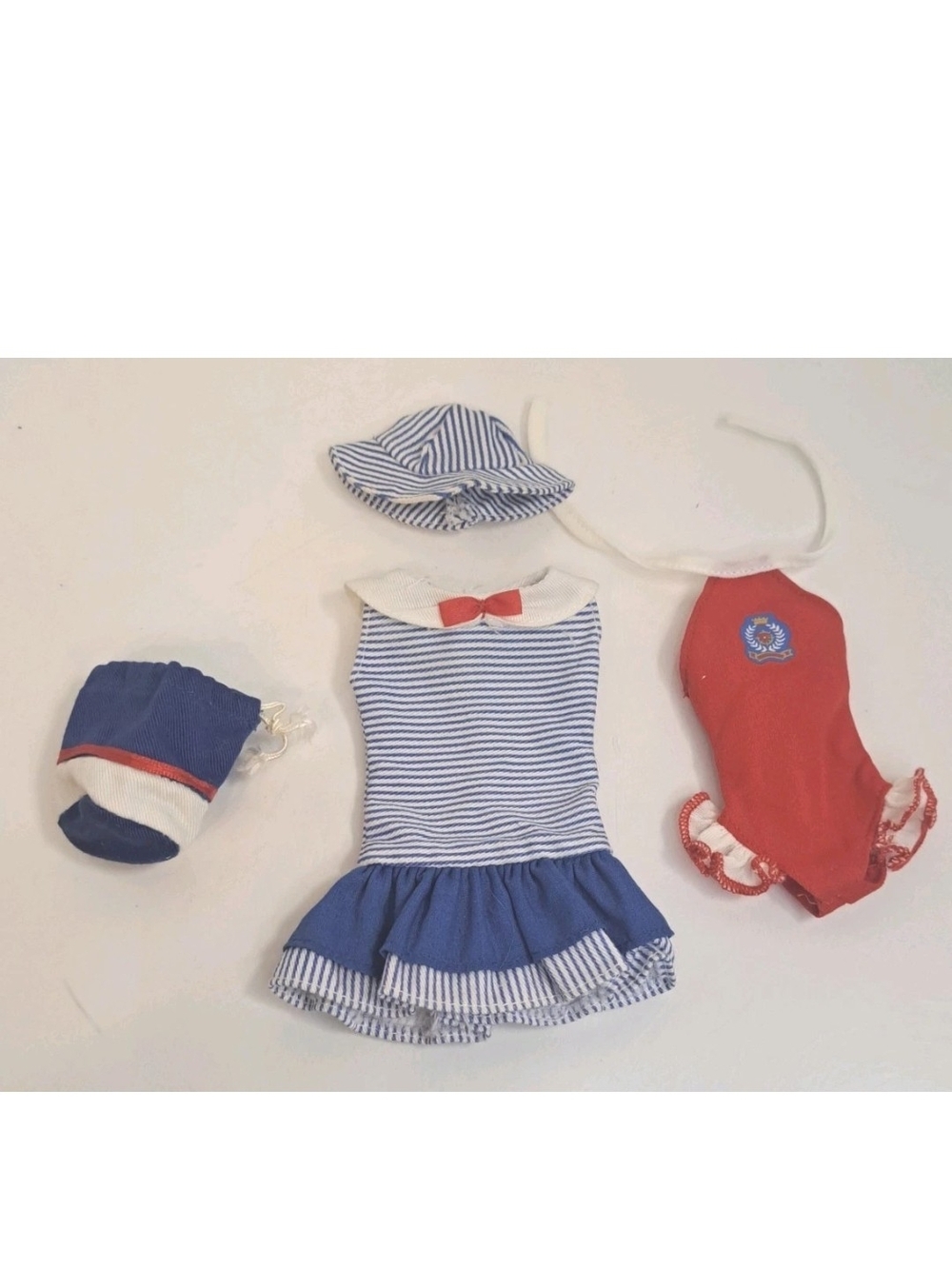 VINTAGE 1989 BARBIE Yacht Club Sailor Dress-Hat-Beach Bag & Swimsuit